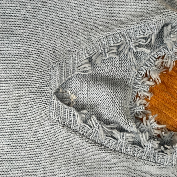 Storia Oversized Rough Edge Star Sweater - Picture 4 of 8